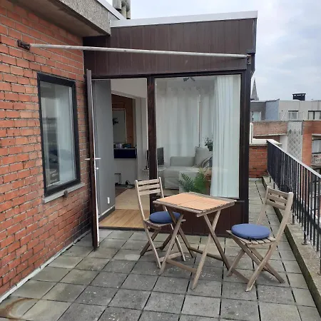 Gezellig Centraal Gelegen Penthouse Apartment